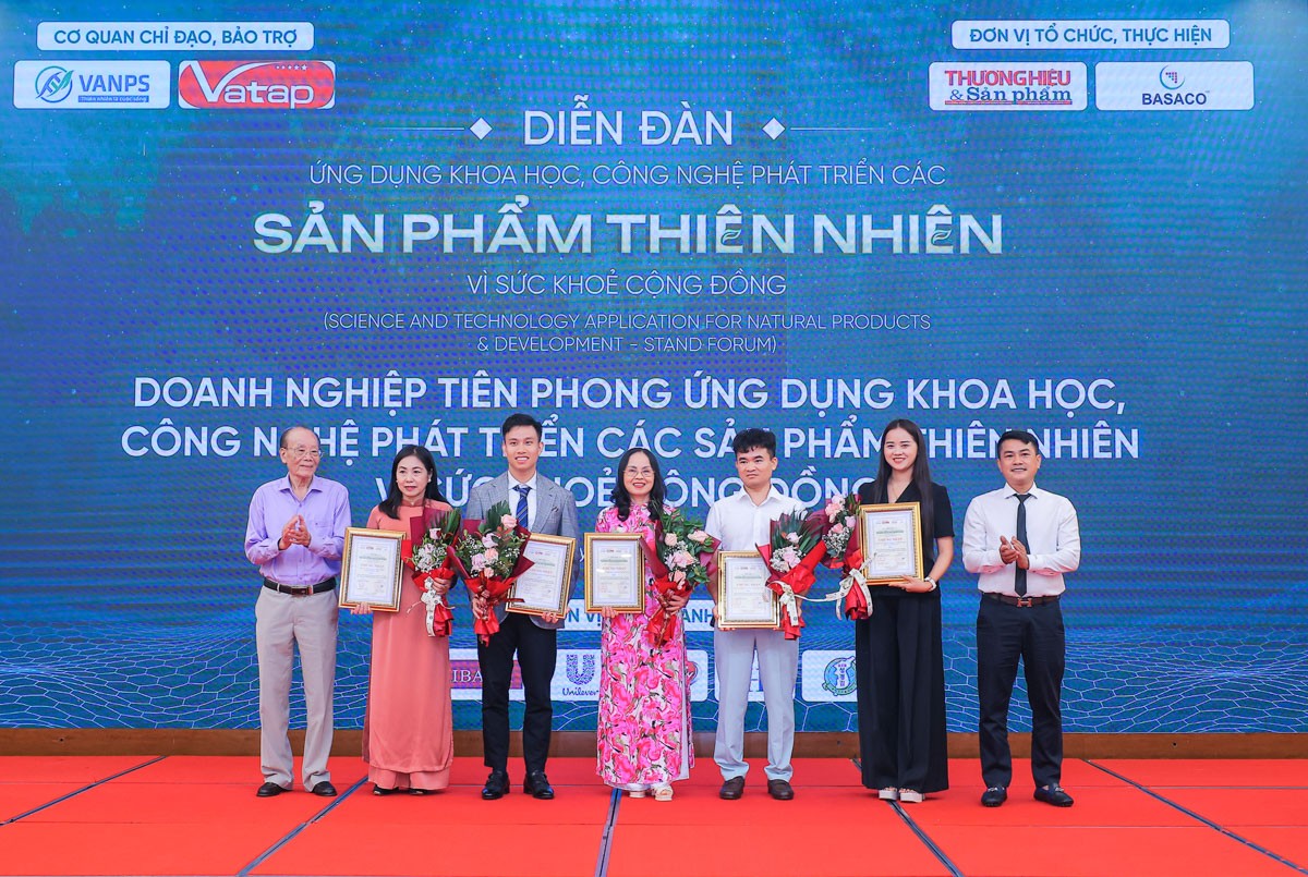 Ứng dụng khoa học công nghệ phát triển sản phẩm thiên nhiên: Kiến tạo cầu nối hợp tác Nhà nước – nhà khoa học – doanh nghiệp
