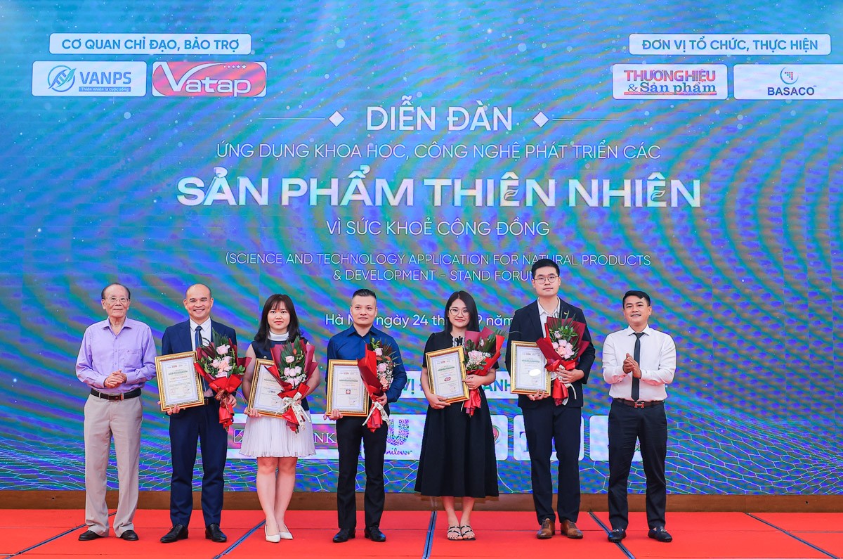 Ứng dụng khoa học công nghệ phát triển sản phẩm thiên nhiên: Kiến tạo cầu nối hợp tác Nhà nước – nhà khoa học – doanh nghiệp