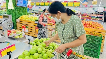 Siêu thị sẵn sàng, đảm bảo hàng thiết yếu ứng phó bão số 10