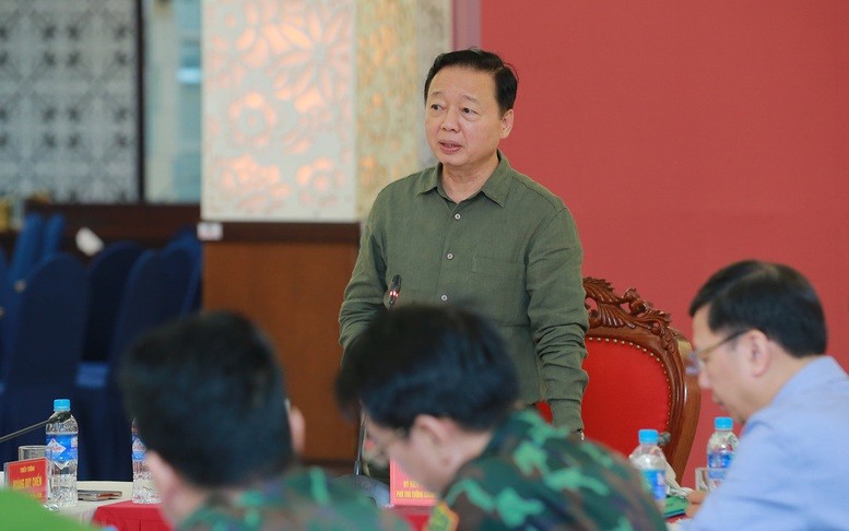 Phó Thủ tướng Trần Hồng Hà, Phó Trưởng ban Thường trực Ban Chỉ đạo phòng thủ dân sự quốc gia chủ trì cuộc họp Ban Chỉ đạo tiền phương đặt tại Quân khu 4 - Ảnh: VGP Phó Thủ tướng Trần Hồng Hà, Phó Trưởng ban Thường trực Ban Chỉ đạo phòng thủ dân sự quốc gia chủ trì cuộc họp Ban Chỉ đạo tiền phương đặt tại Quân khu 4 - Ảnh: VGP