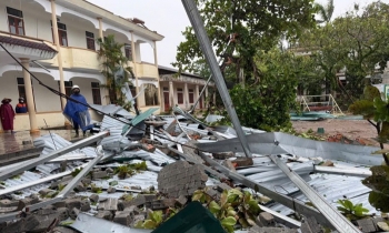 Bão số 10 lịch sử càn quét Bắc Trung Bộ: Gió giật cấp 14, mưa lớn kỷ lục và thiệt hại nặng nề