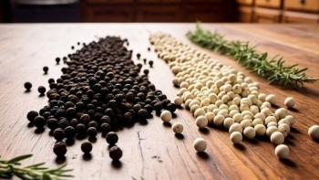 Giá hồ tiêu ngày 30/9: Thị trường nội địa ổn định, kỳ vọng vào giá trị xuất khẩu