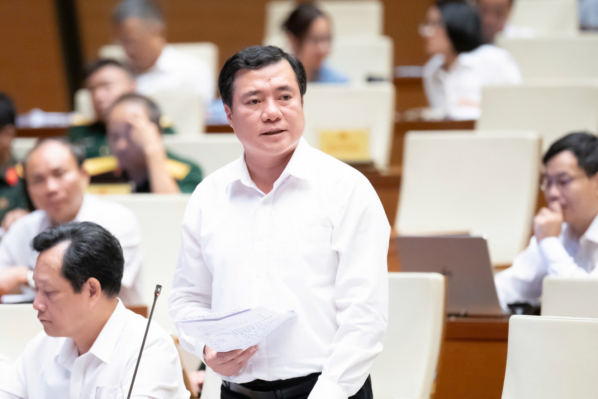 Thứ trưởng Bộ Công Thương Nguyễn Sinh Nhật Tân