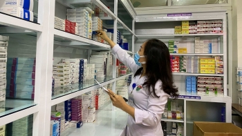 Bộ Y tế: Không để thiếu thuốc, tăng giá tại vùng lũ