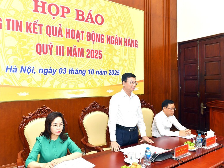 Phó Thống đốc NHNN Phạm Thanh Hà phát biểu tại họp báo - Ảnh: VGP