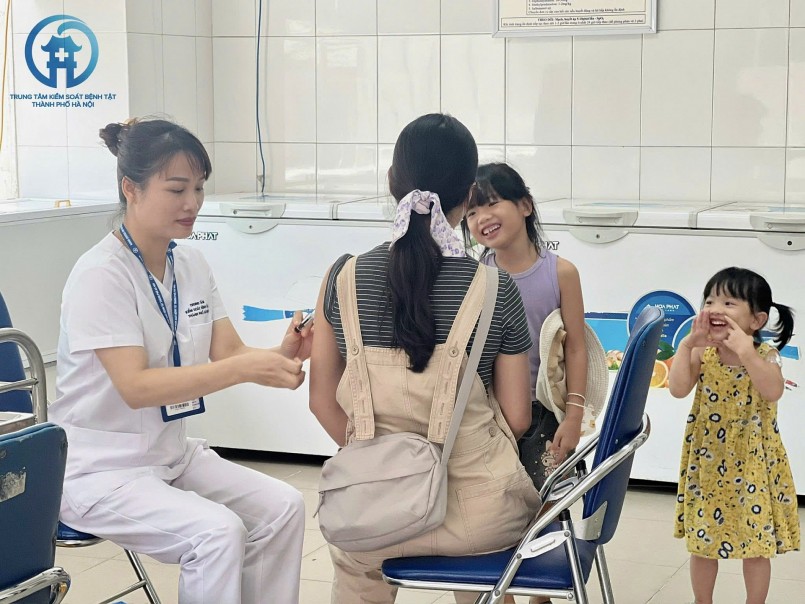 CDC Hà Nội minh bạch quy trình quản lý vắc xin