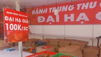 Bánh trung thu đại hạ giá: Cẩn trọng "bẫy" giá rẻ sau mùa lễ hội