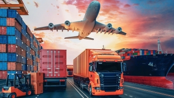 Tái định vị Việt Nam trên bản đồ logistics thế giới