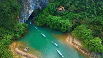 Phong Nha - Kẻ Bàng tỏa sáng với hai giải thưởng quốc tế tại châu Á