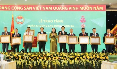 Hội Nông dân Việt Nam kỷ niệm 95 năm thành lập - Tổ chức Đại hội Thi đua yêu nước