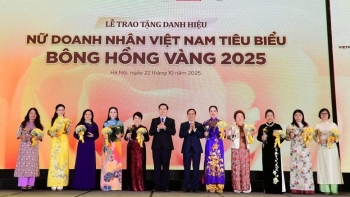 98 nữ doanh nhân được tôn vinh tại Lễ trao giải "Bông Hồng Vàng 2025"