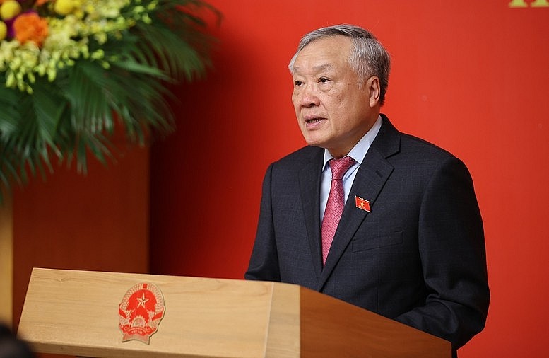 Phó Thủ tướng Thường trực Chính phủ Nguyễn Hòa Bình công bố các quyết định của Chủ tịch nước về việc bổ nhiệm nhân sự - Ảnh: VGP/Nhật Bắc Phó Thủ tướng Thường trực Chính phủ Nguyễn Hòa Bình công bố các quyết định của Chủ tịch nước về việc bổ nhiệm nhân sự - Ảnh: VGP/Nhật Bắc