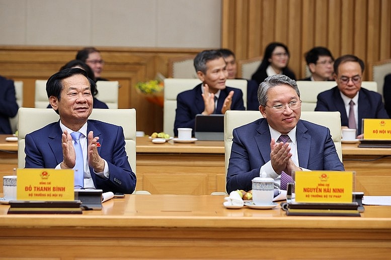 Các đại biểu dự buổi lễ công bố quyết định - Ảnh: VGP/Nhật Bắc Các đại biểu dự buổi lễ công bố quyết định - Ảnh: VGP/Nhật Bắc