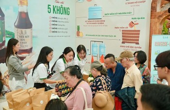 Giữ hồn Việt trong giọt nước mắm truyền thống giữa kỷ nguyên số