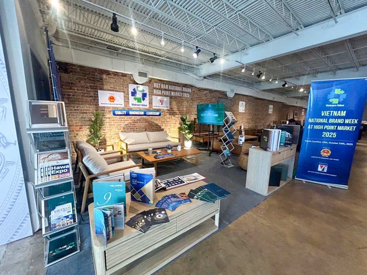 Tuần lễ Thương hiệu quốc gia Việt Nam và Khu gian hàng Việt Nam tại Hội chợ triển lãm đồ gỗ và nội ngoại thất High Point Market, Hoa Kỳ