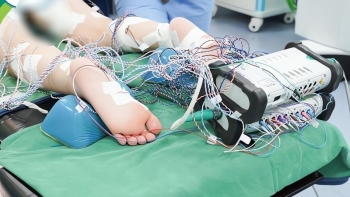 Hy vọng mới cho trẻ bại não tại Việt Nam