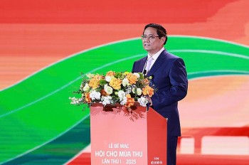 Thủ tướng Phạm Minh Chính: Hội chợ mùa Thu đã "kết nối con người với sản xuất, kinh doanh"