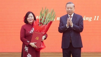 Bí thư Hà Nội Bùi Thị Minh Hoài làm Bí thư Đảng ủy Mặt trận Tổ quốc, các đoàn thể Trung ương