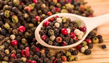 Giá hồ tiêu hôm nay 7/11: Ổn định mức cao, xuất khẩu sắp chạm mốc 1,5 tỷ USD