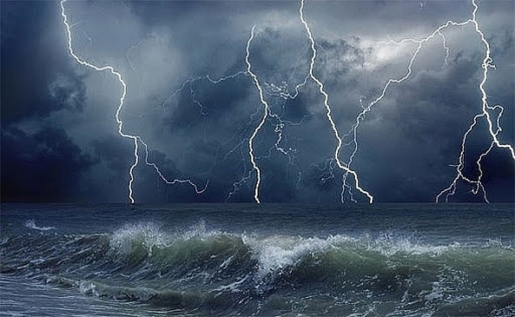 Cảnh báo nguy hiểm trên biển, đất liền an toàn Cảnh báo nguy hiểm trên biển, đất liền an toàn