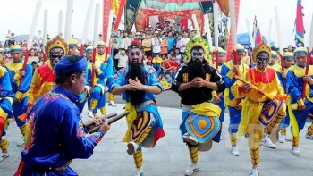 Chèo Bả Trạo: Linh hồn biển cả giữa lòng Tây Nguyên