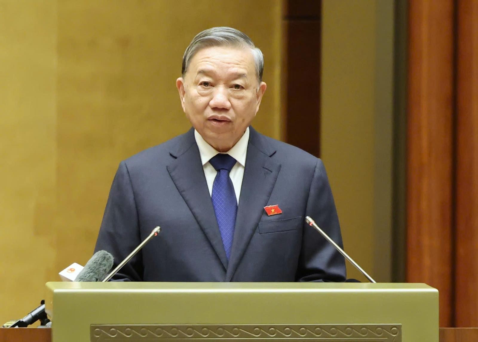 Tổng Bí thư Tô Lâm nêu, thực tiễn hiện vẫn còn tình trạng “luật thì đúng mà làm thì khó”. Ảnh: P.Thắng