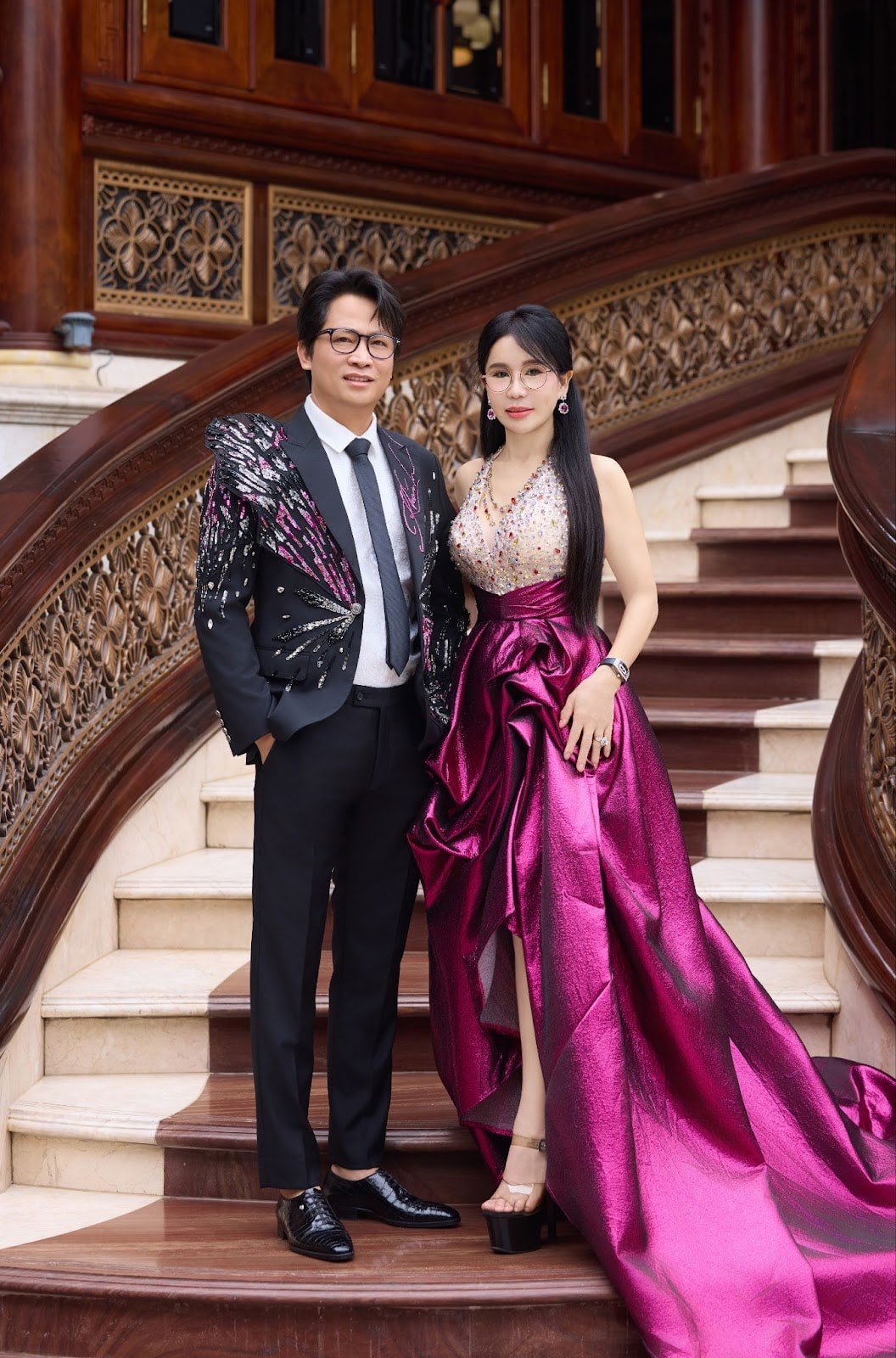 Cảnh sát đồng loạt xuất hiện tại hệ thống Thẩm mỹ viện Mailisa ở Đắk Lắk và TP. Hồ Chí Minh