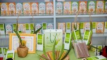 Từ rau củ thành ống hút ECOS: Bước tiến mới của nông nghiệp xanh