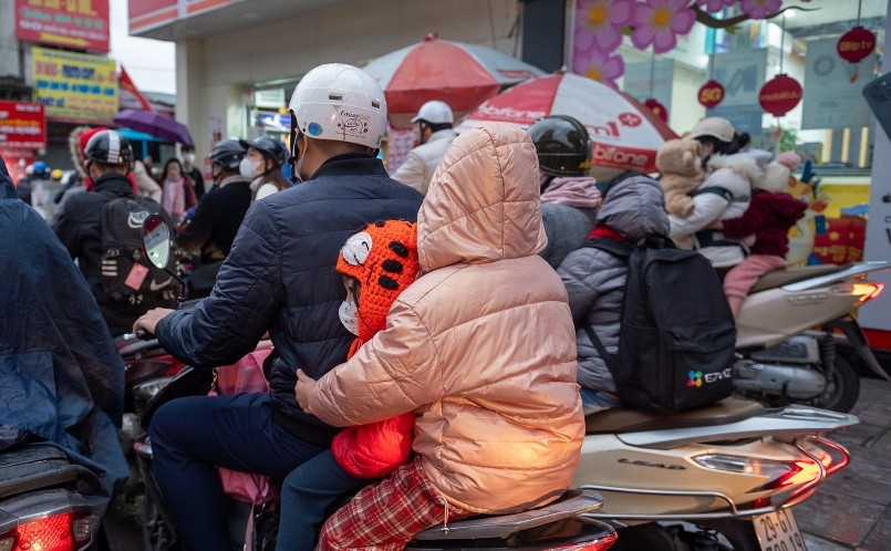 Dự báo từ ngày mai (19/11), Hà Nội sẽ cơ bản dứt mưa, hoặc chỉ còn mưa nhỏ.