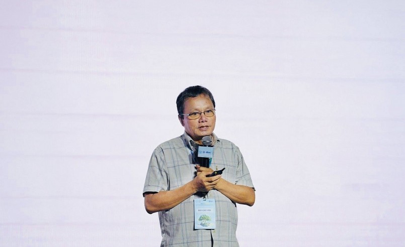 Bác sĩ Trương Hữu Khanh cho biết, trẻ nhỏ là nhóm dễ bị tổn thương do phế cầu (Ảnh: BTC).