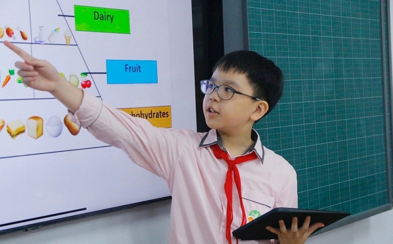 Máy tính bảng (tablet) không còn là thiết bị giải trí mà đã trở thành một trợ thủ đa năng thay thế được cả laptop và sổ tay truyền thống trong nhiều tình huống. Máy tính bảng (tablet) không còn là thiết bị giải trí mà đã trở thành một trợ thủ đa năng thay thế được cả laptop và sổ tay truyền thống trong nhiều tình huống.