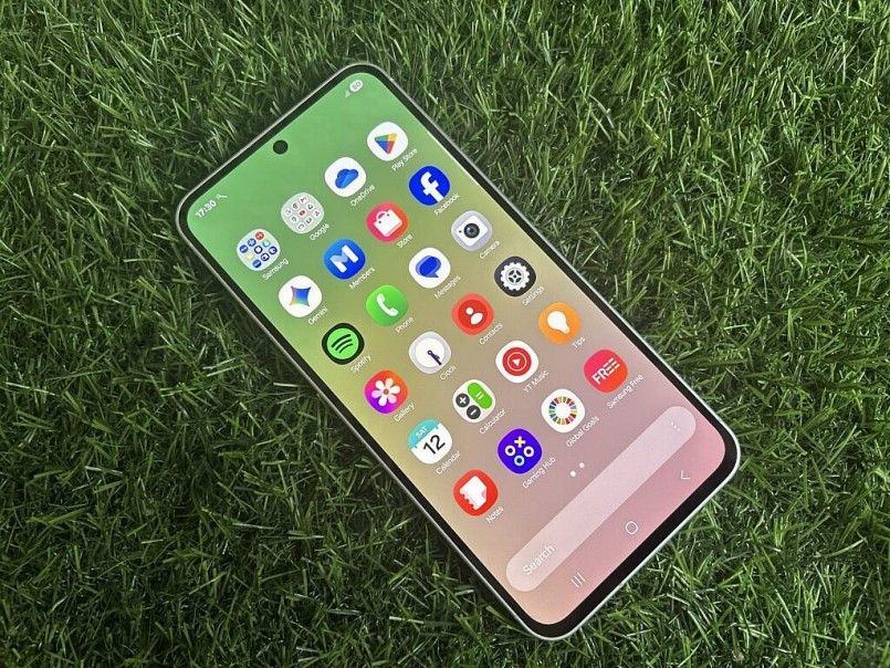 Theo các báo cáo mới nhất từ GSMArena và PhoneArena, Samsung đang lên kế hoạch