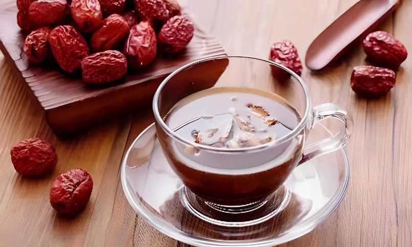 Táo đỏ đủ loại giá, thật – giả lẫn lộn: nhận biết thế nào cho đúng?