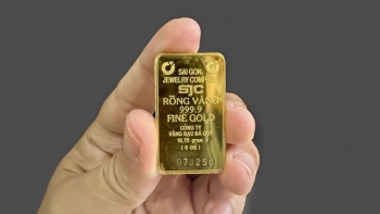 Vì sao giá vàng SJC lập kỷ lục gần 155 triệu đồng/lượng?