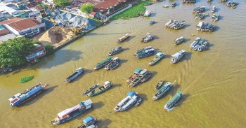 Việt Nam định hình vận tải thủy nội địa trở thành “xương sống” logistics xanh đến 2050