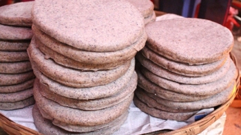 Món đặc sản Tuyên Quang chỉ 5.000 đồng khiến khách Tây mê mẩn