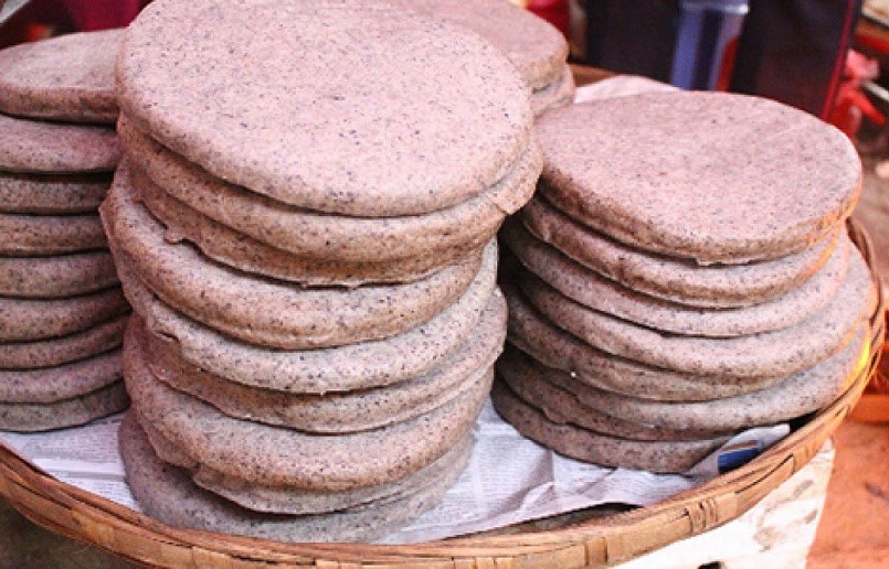 Món đặc sản Tuyên Quang chỉ 5.000 đồng khiến khách Tây mê mẩn