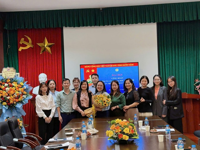 BCH Công đoàn CTCP Sách Đại học - Dạy nghề, NK 2025 - 2030 và các đại biểu tham dự Đại hội