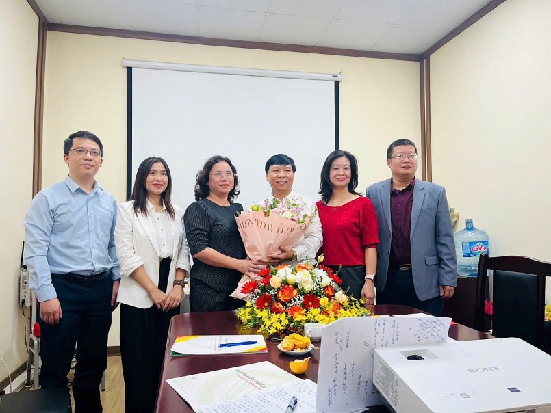 BCH Công đoàn Viện nghiên cứu Sách và Học liệu GD, NK 2025 – 2030 và các đại biểu tham dự Đại hội