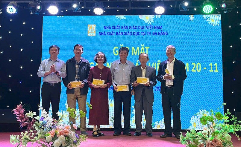 Kỉ niệm Ngày Nhà giáo Việt Nam tại khu vực miền Trung (TP. Đà Nẵng)