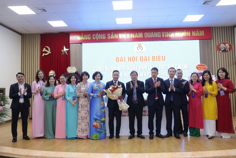 Ban chấp hành Công đoàn NXBGDVN nhiệm kỳ 2025-2030 ra mắt Đại hội