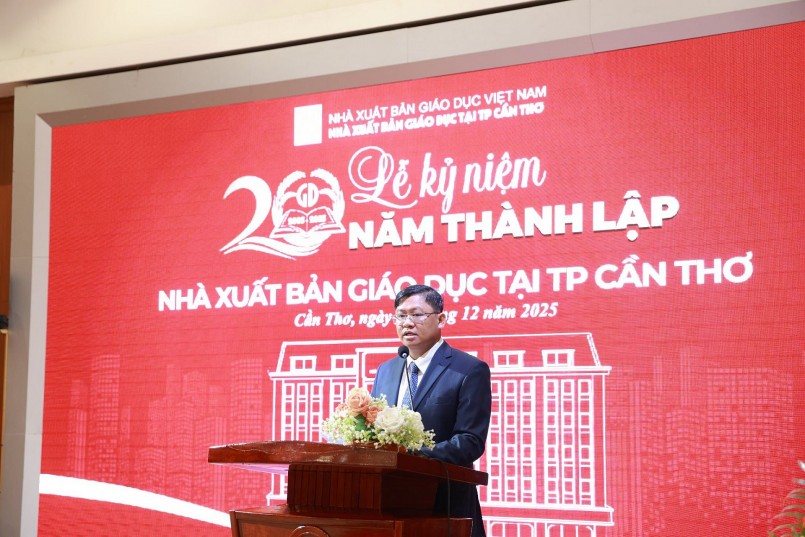 Ông Nguyễn Thái An - Giám đốc NXBGD tại TP. Cần Thơ phát biểu tại buổi lễ