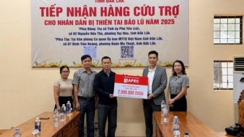 Apec Group khởi xướng xây dựng “Trường học hạnh phúc” cho trẻ em mồ côi cha mẹ do mưa lũ, thiên tai
