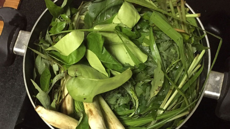 Hướng Dẫn Cách Nấu Nồi Nước Xông Trị Cảm Cực Hiệu Quả | Cooky.vn