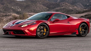 Ferrari triệu hồi khoảng 10.000 xe do lỗi rò rỉ dầu phanh