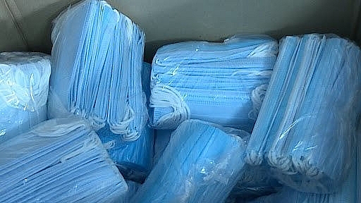 Quảng Ninh: Bắt ô tô vận chuyển hơn 100 nghìn chiếc khẩu trang không rõ nguồn gốc