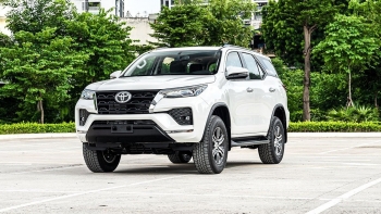 Toyota Fortuner 2022 ra mắt với những thay đổi về công nghệ