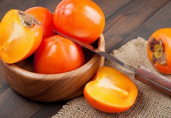 Thực phẩm thiên nhiên tốt cho sức khỏe: Công dụng tuyệt với từ quả hồng