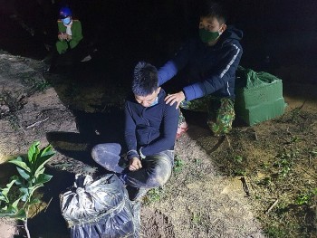 Quảng Trị: Bắt đối tượng vận chuyển trái phép 288kg pháo hoa nổ qua biên giới