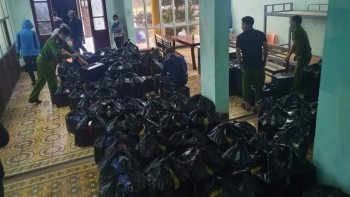 Quảng Trị: Bắt giữ 2 xe chở rượu lậu trị giá gần 2 tỷ đồng